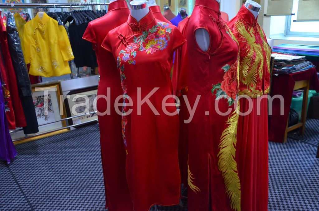 embroidery cheongsam