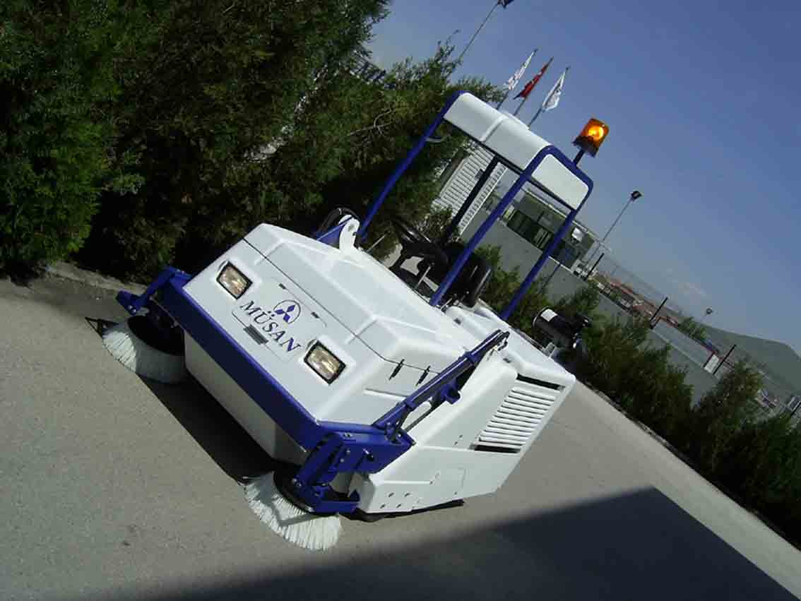 MUSAN 2007 Vacuum Sweeper