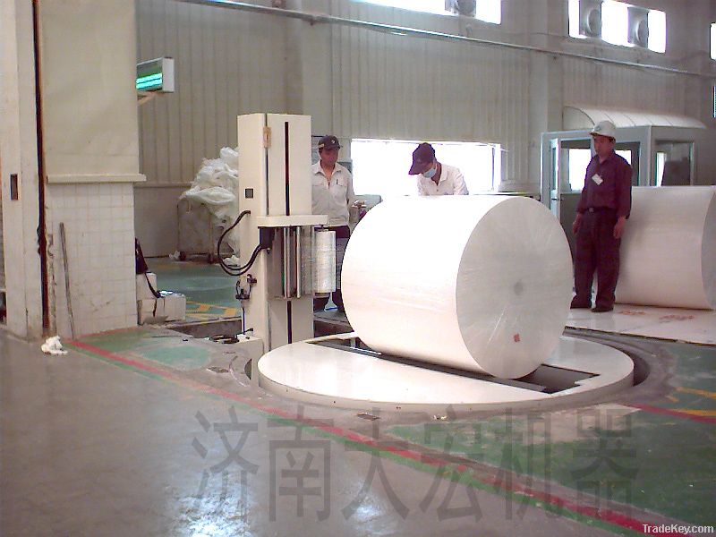 Reel stretch packing machine