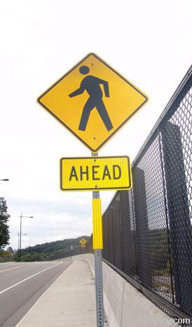 Road sign plate