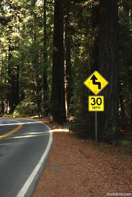 Road sign plate