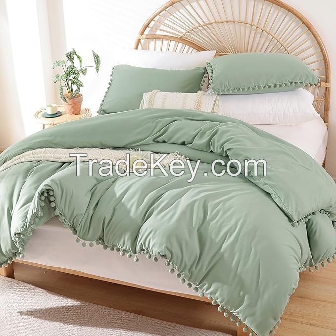 Home Textile Supply European Style Three Piece Bedding Set Solid Color Washed Cotton Ball Microfiber Duvet Cover Set Full Size