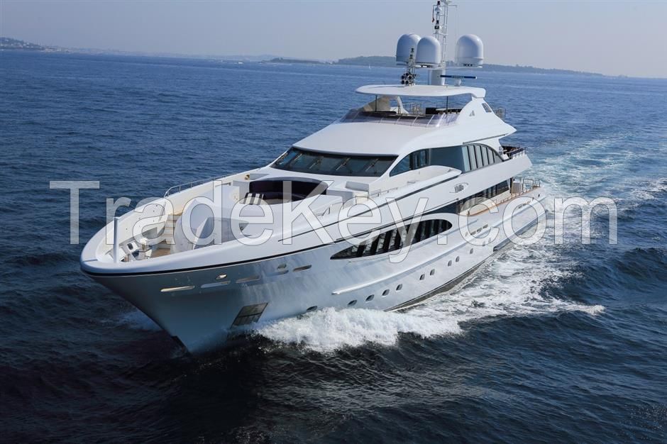 Mega Yacht, Builder HEESEN, Loa 48m, 2004 Ref YT8881