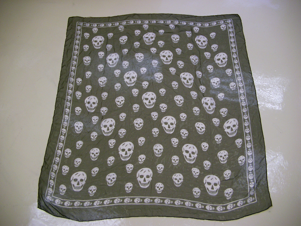 Skull Scarf