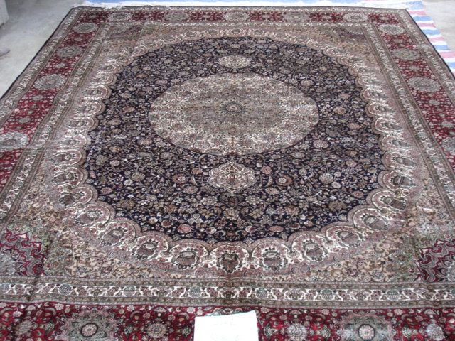 300L silk rug