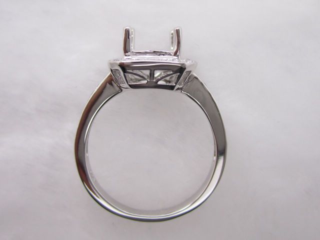 Engagement ring/wedding ring/white gold ring/platinum ring (Diamond ring / Semi-Mount Ring)