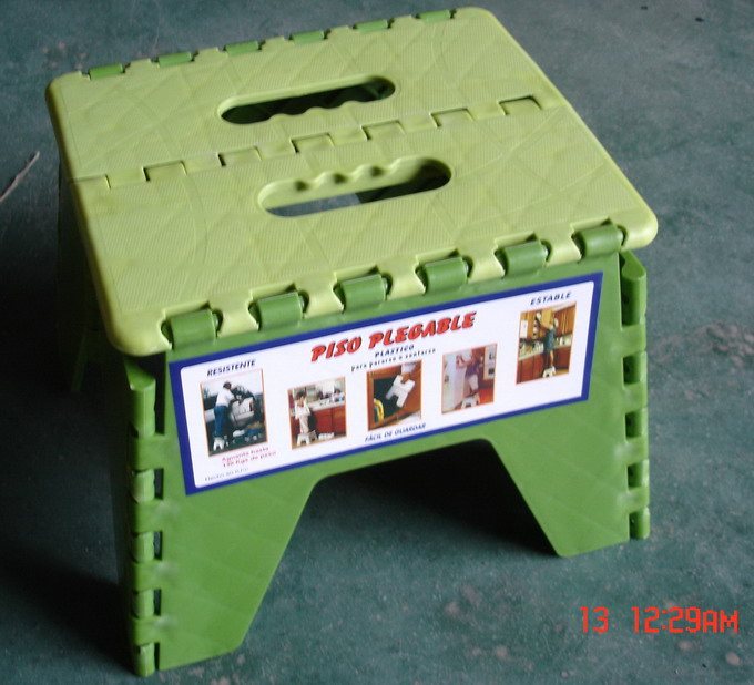 EZ FOLDING STEP STOOL PF25