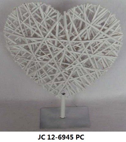 Wicker Hanging Heart Decoration