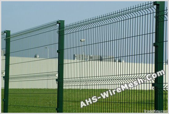 wire  mesh  fencing