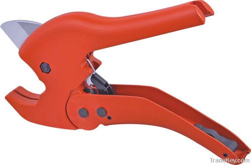 Pipe cutter