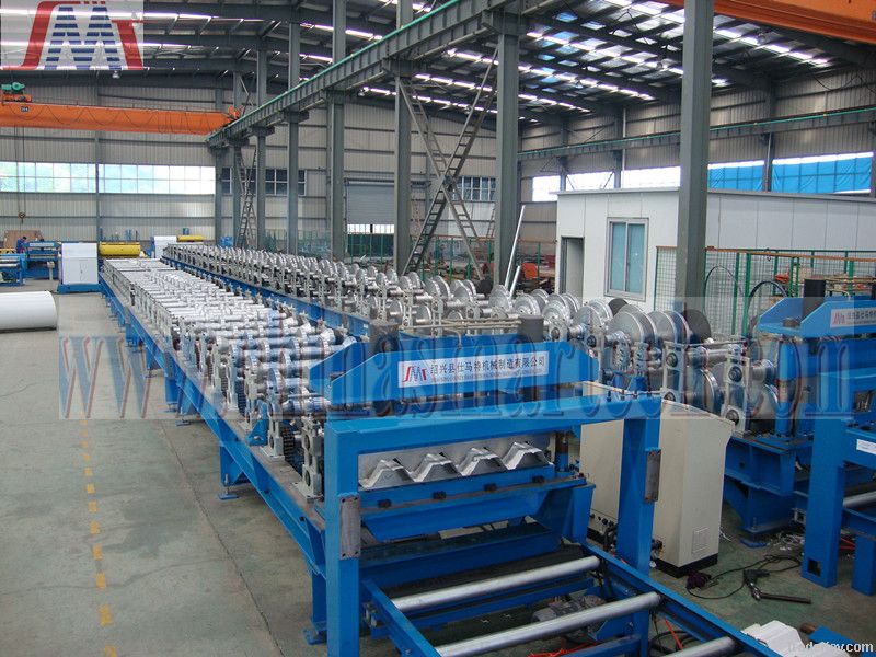 Steel Structure Deck Forming Machine