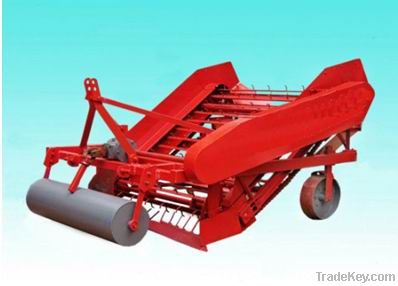 Peanut harvester