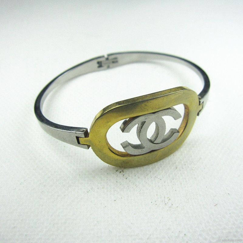 Simple bangle