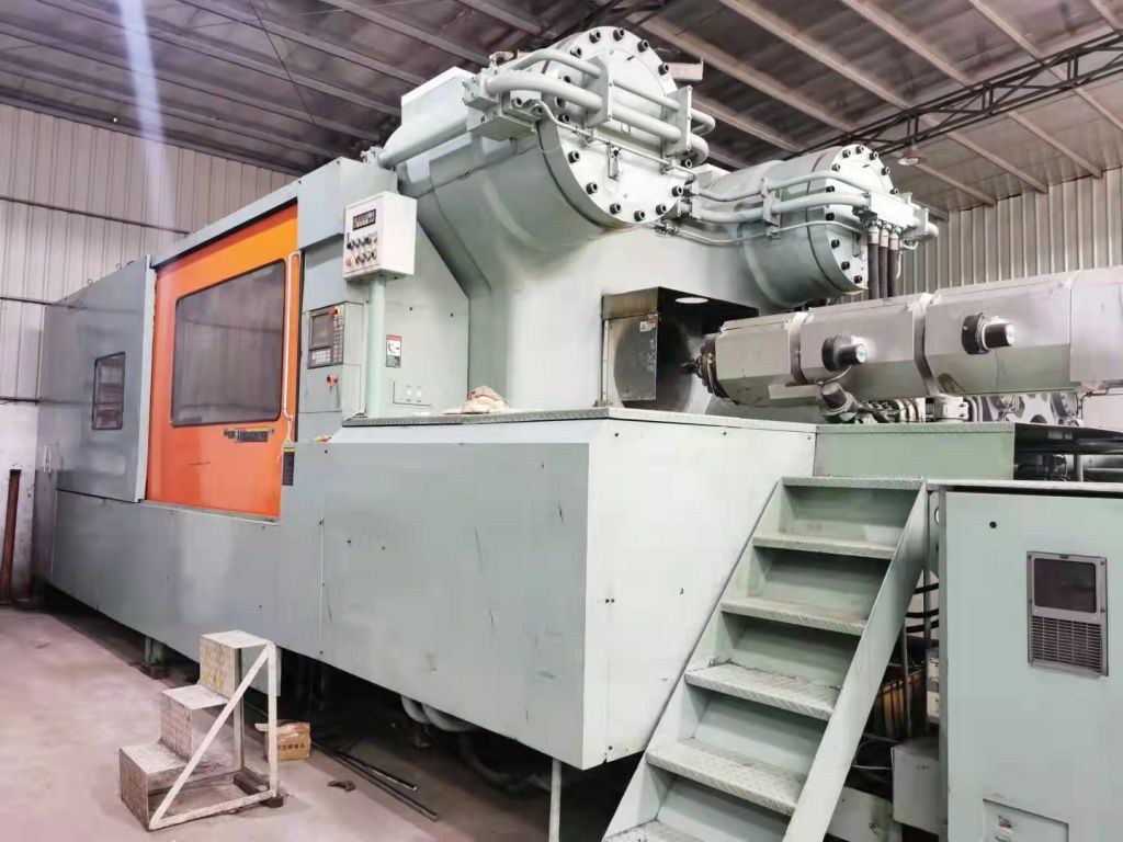 Toshiba 3000t used Plastic Injection Molding Machine