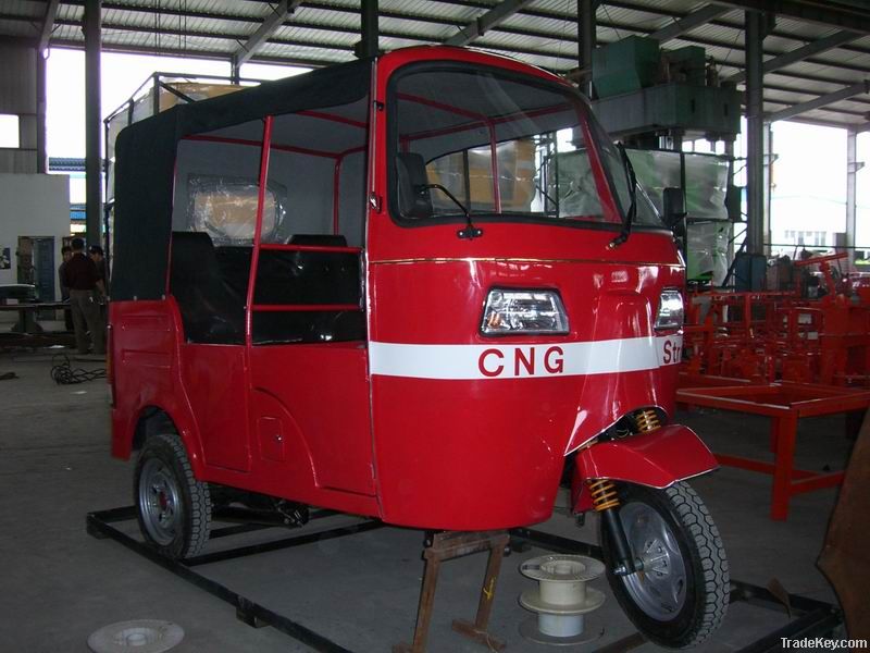 bajaj 3 wheel scooter for passenger