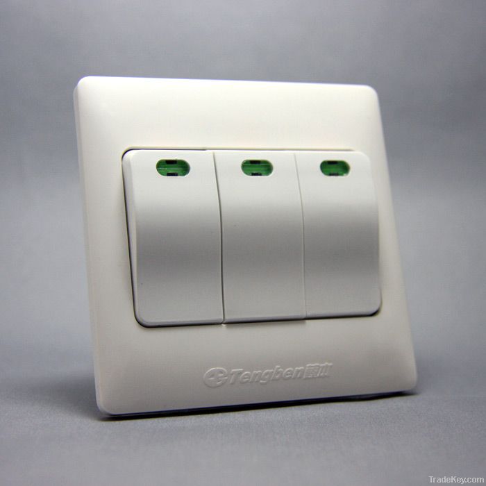 K100B Three Gang A Way Wall Switch &amp; Sockets