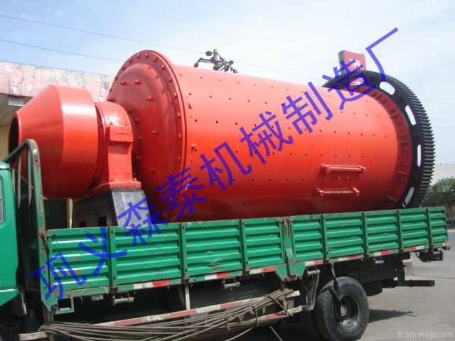 Ball mill for grinding chemicals