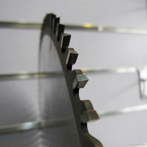 Laminated cutting saw blade