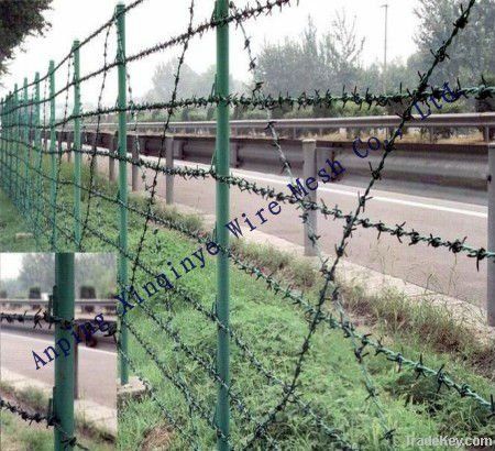 hot dipped barbed wire with fence