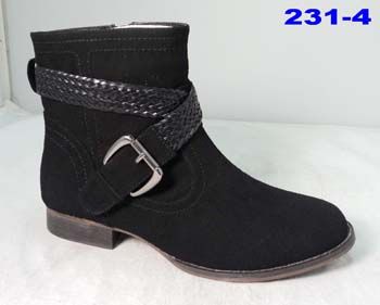 Woman&#039;s short boots