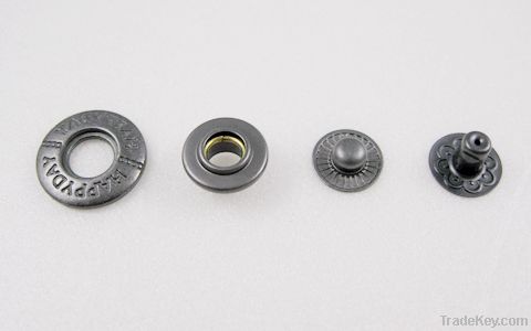 Snap fasteners