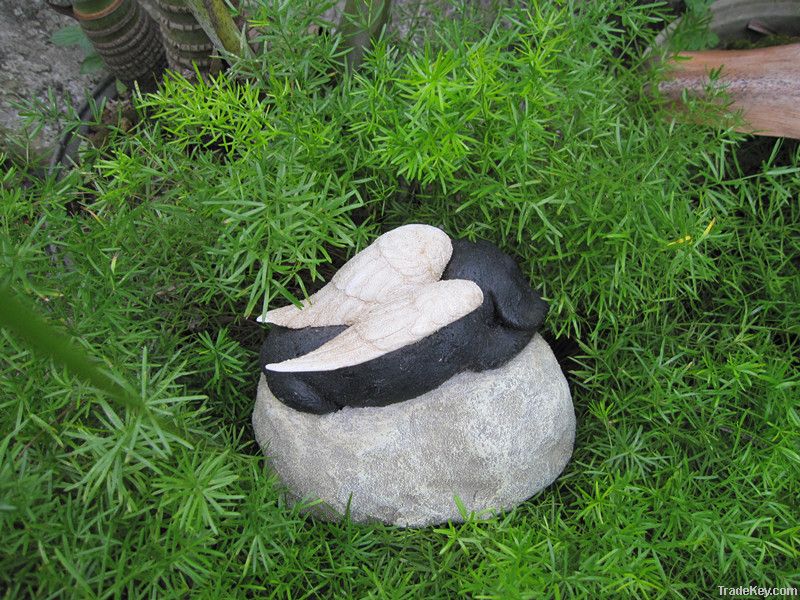 Garden pet's urn