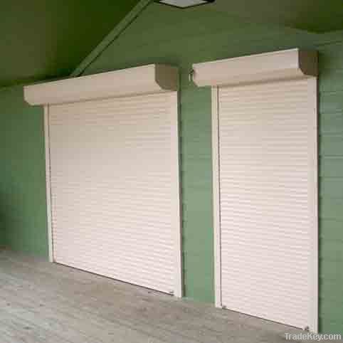 Auto rolling garage door