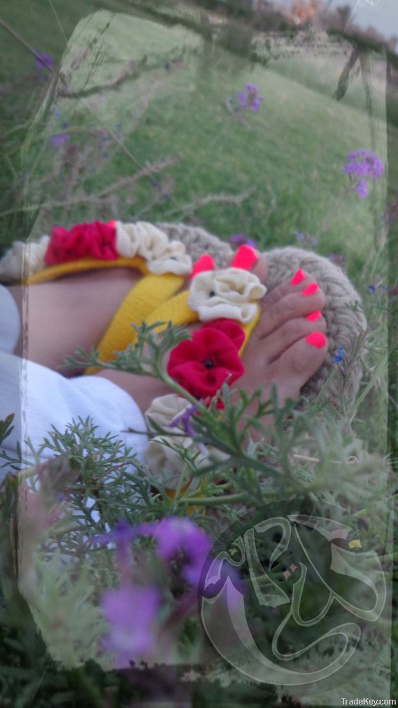 Light Grey-Yellow Casual Flip Flop with Magenta Flower Design on Strap