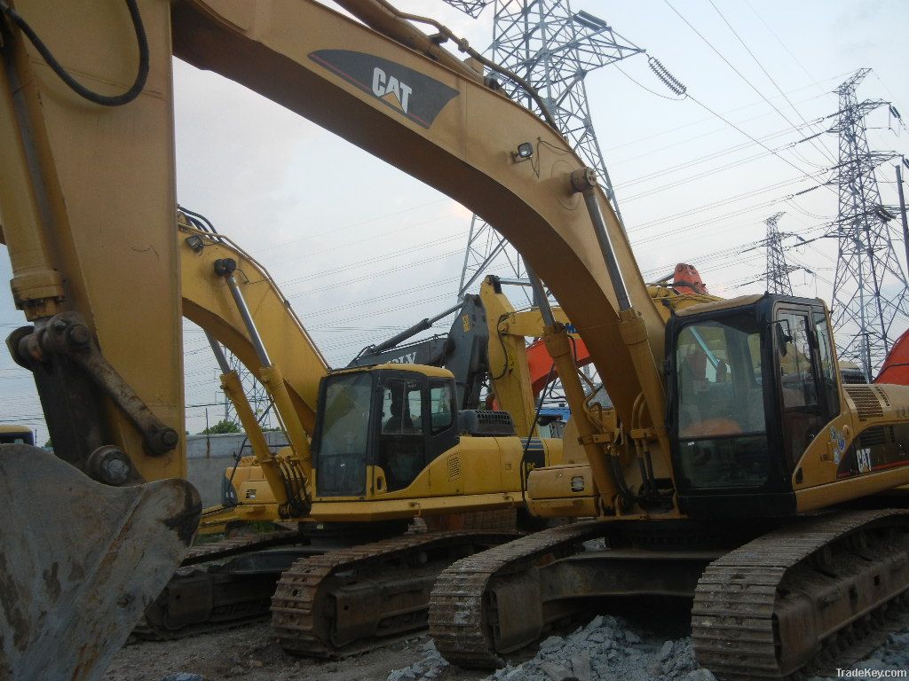 CAT330C