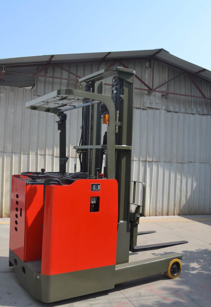 Electric Reach Truck