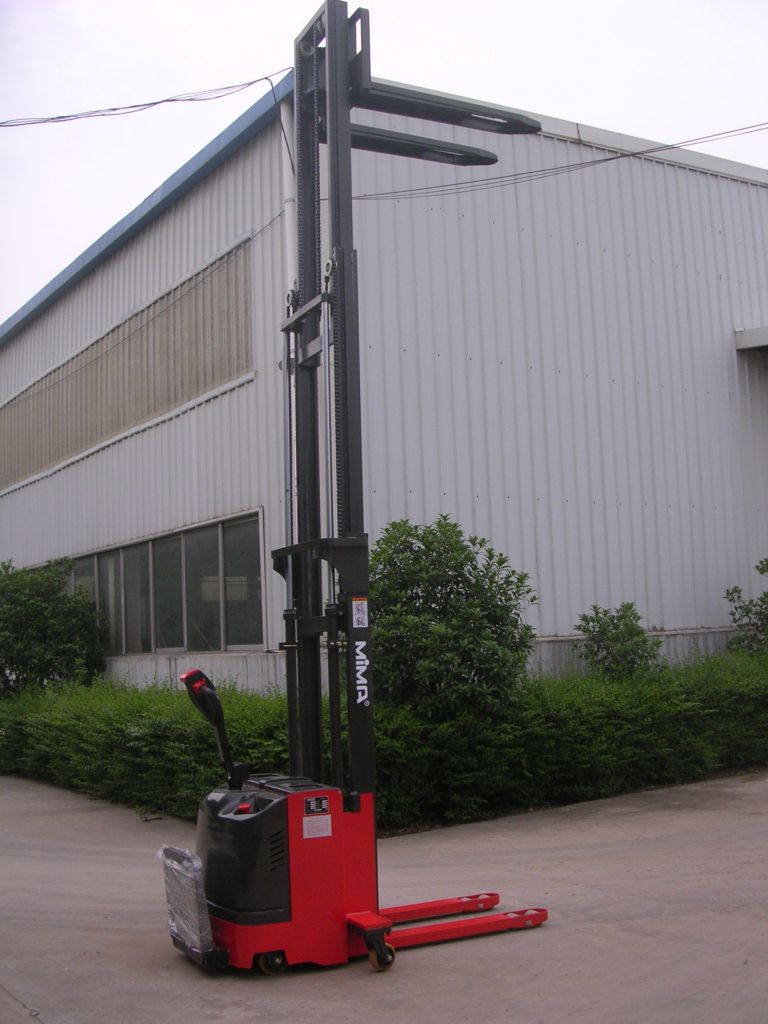 electric stacker