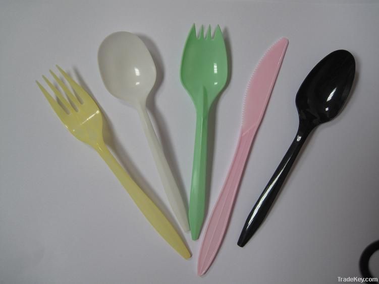 plastic tableware