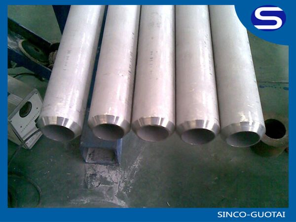 Stainless steel seamless pipes