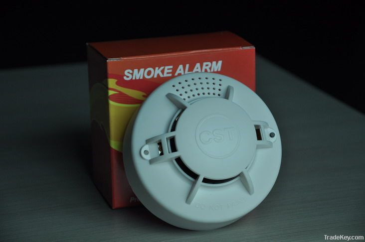 smoke alarm with 9V battery