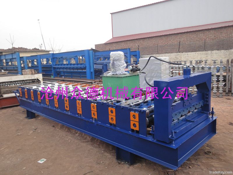 840 Colored steel roof panel making machine