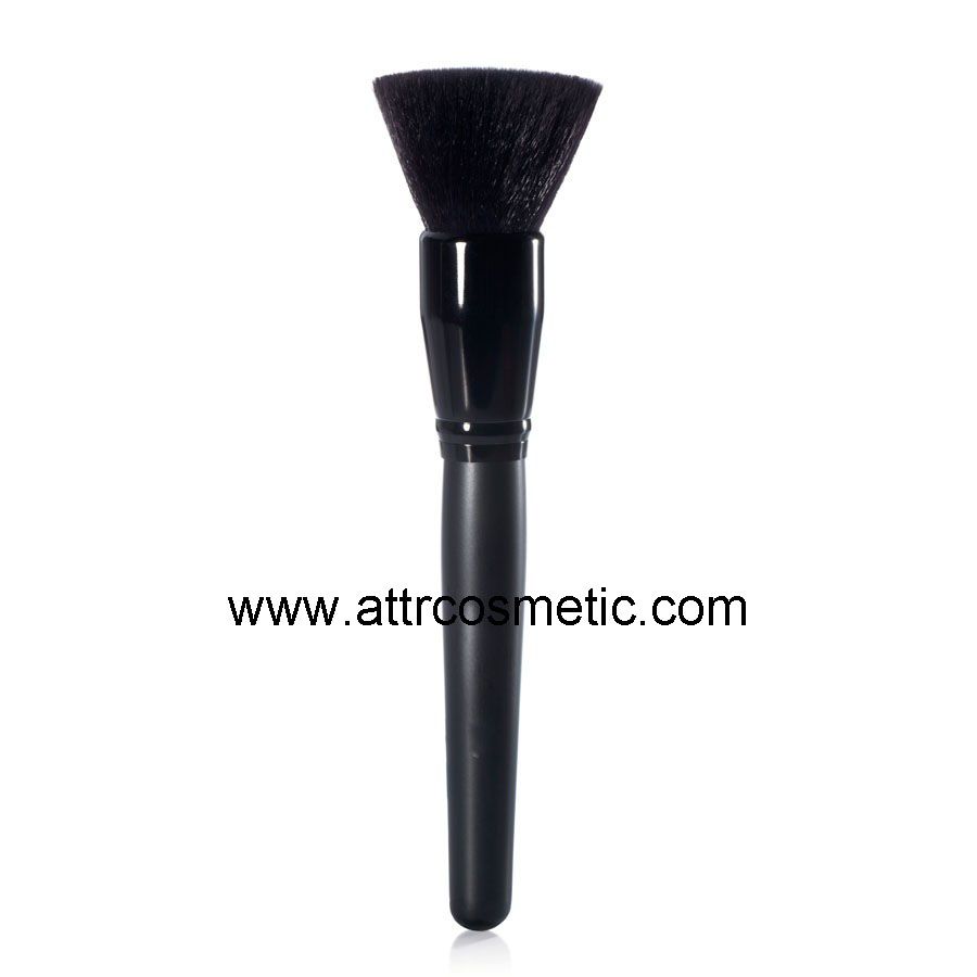 powder brush 