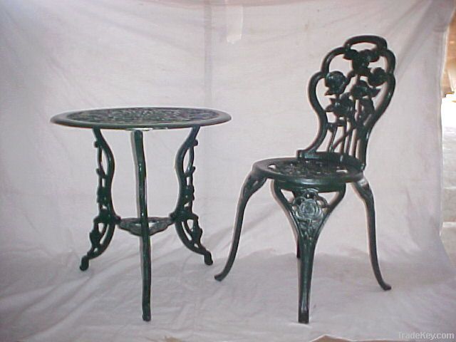 Chair & Table