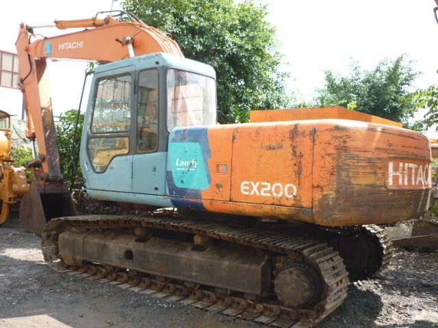 Used Hitachi Excavator(EX200-3) YEAR 1996