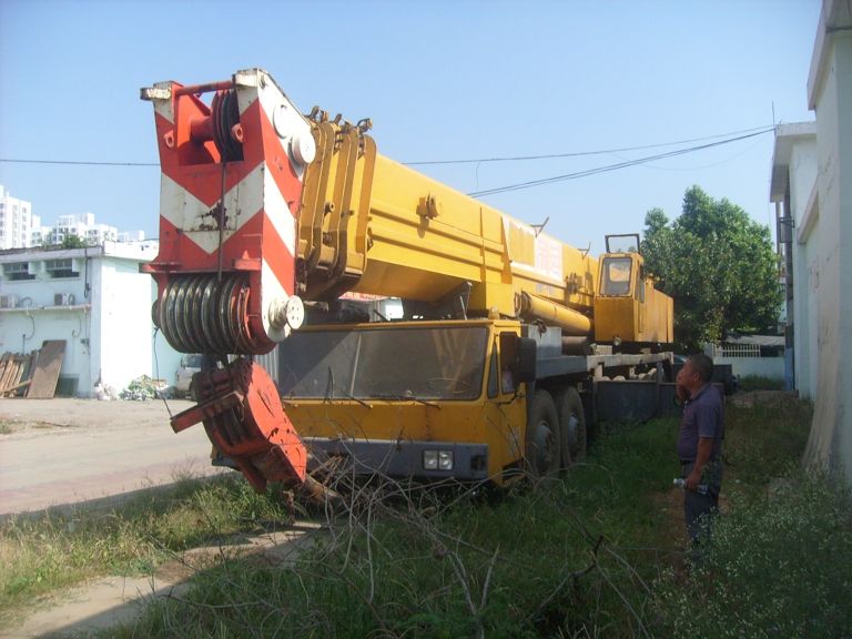 Supply Used Liebherr All Terrain Crane LT1300