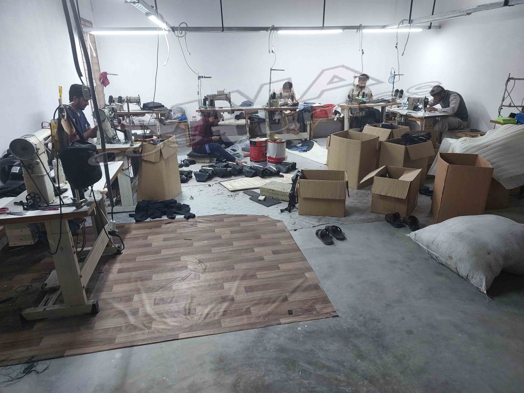 Wholesale Cheap Price Bulk Black Artificial Leather Sparring Training Boxing Gloves with Breathable Mesh Ã¢ï¿½ï¿½ Pakistan Manufacturer