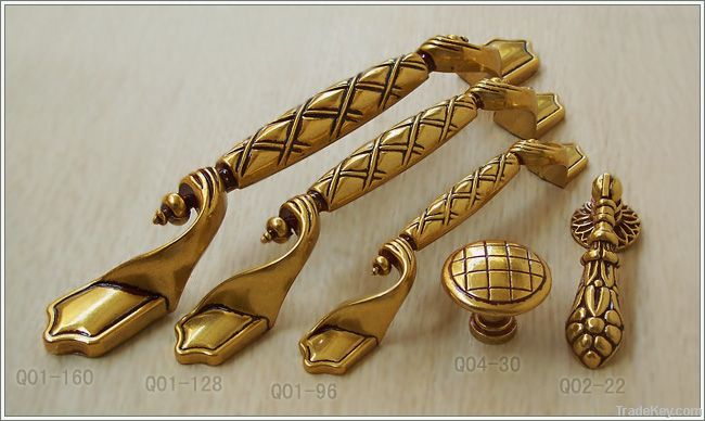 Golden luxury European style door handle