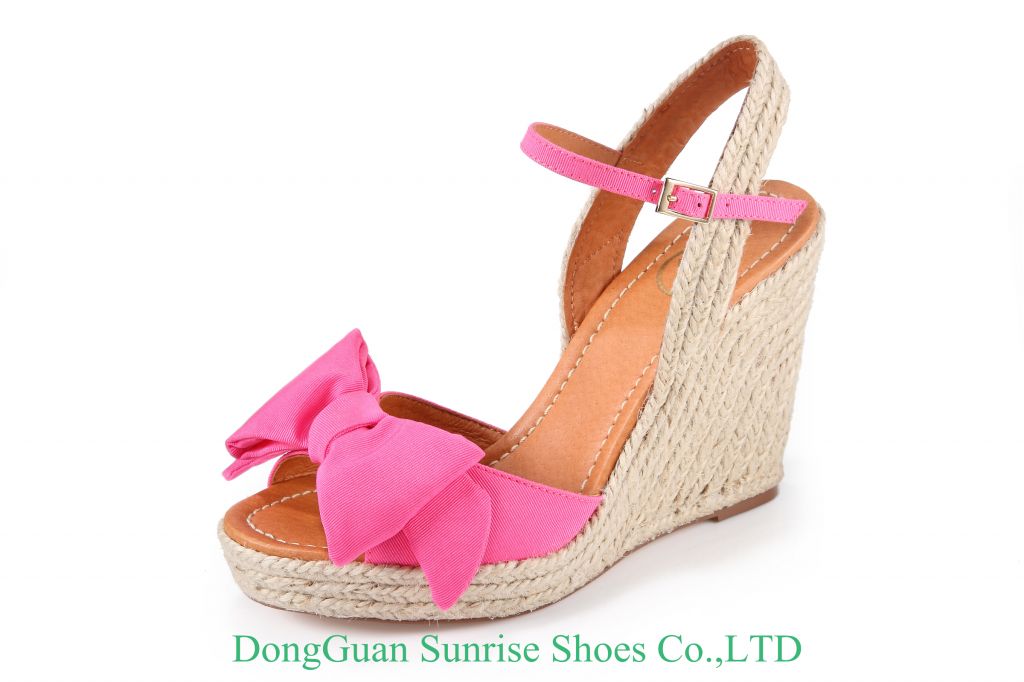 FASHION WEDGE SANDALS