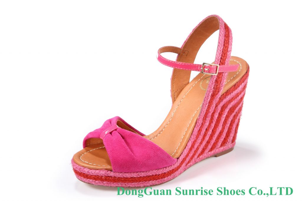 FASHION WEDGE SANDALS