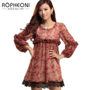  long-sleeved chiffon dress