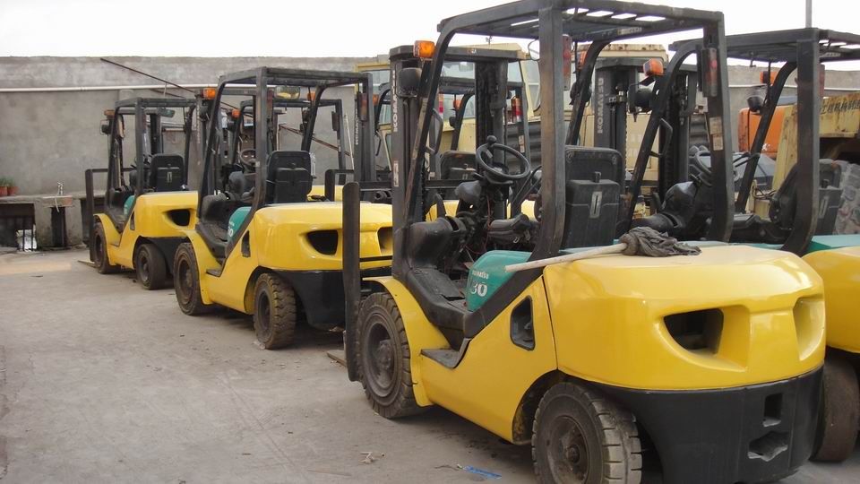 used komatsu fd30-16 forklift