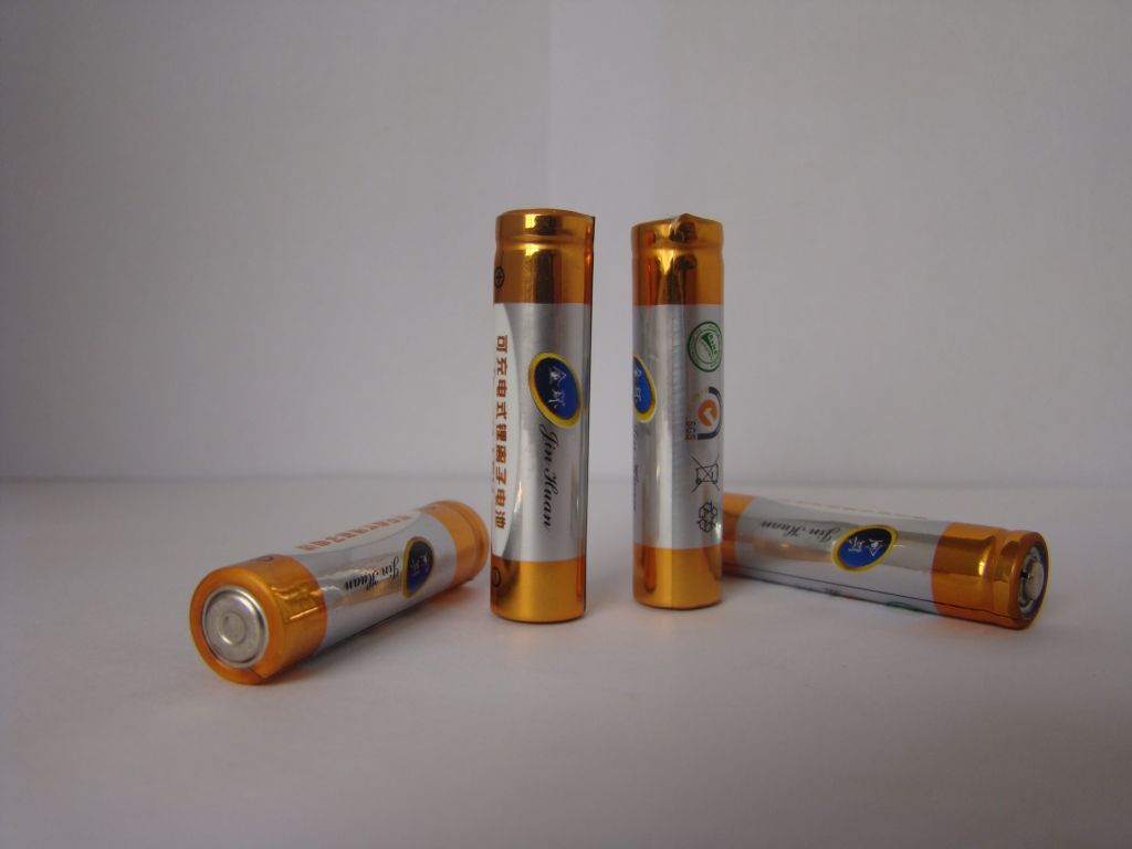 1.5V rechargeable No. 7 lithium-ion battery