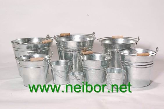 Galvanized Flower Bucket 