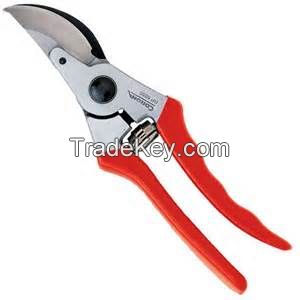 Pruner