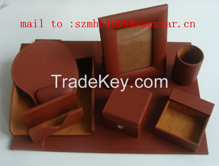 Desk Set