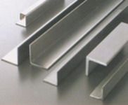 GALVANIZED ANGLE BARS